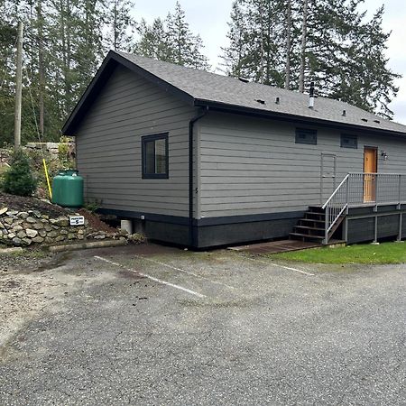 Pender Harbour Resort&Marina Garden Bay Exterior foto
