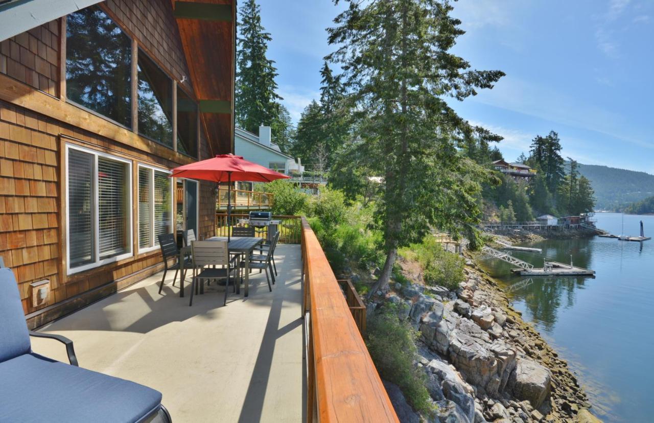 Pender Harbour Resort&Marina Garden Bay Exterior foto