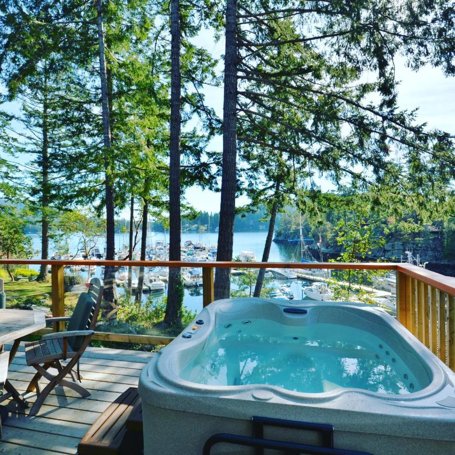 Pender Harbour Resort&Marina Garden Bay Exterior foto