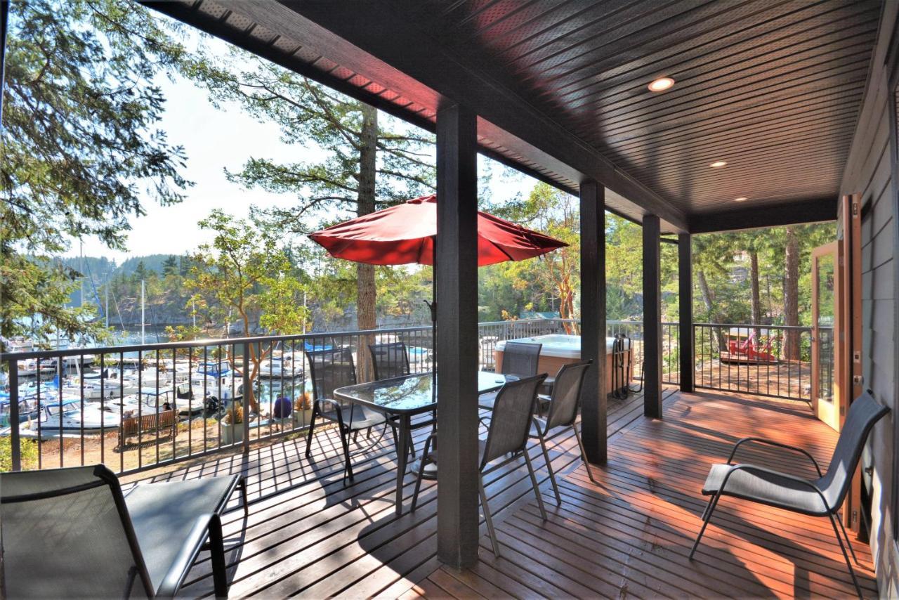 Pender Harbour Resort&Marina Garden Bay Exterior foto