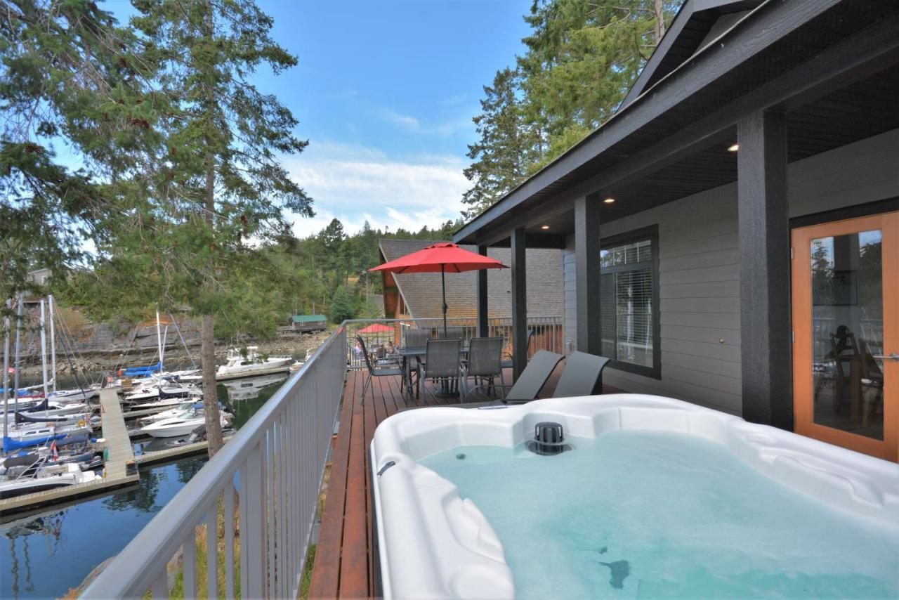 Pender Harbour Resort&Marina Garden Bay Exterior foto