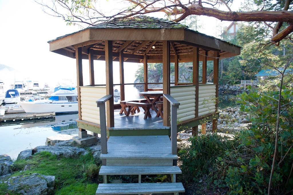 Pender Harbour Resort&Marina Garden Bay Exterior foto