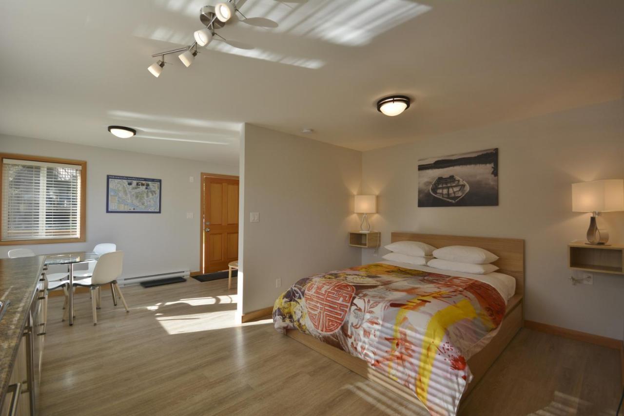 Pender Harbour Resort&Marina Garden Bay Exterior foto