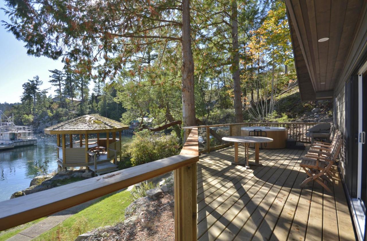 Pender Harbour Resort&Marina Garden Bay Exterior foto