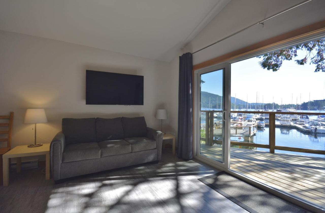 Pender Harbour Resort&Marina Garden Bay Exterior foto