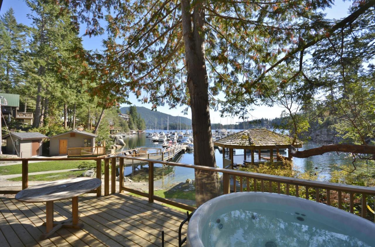 Pender Harbour Resort&Marina Garden Bay Exterior foto