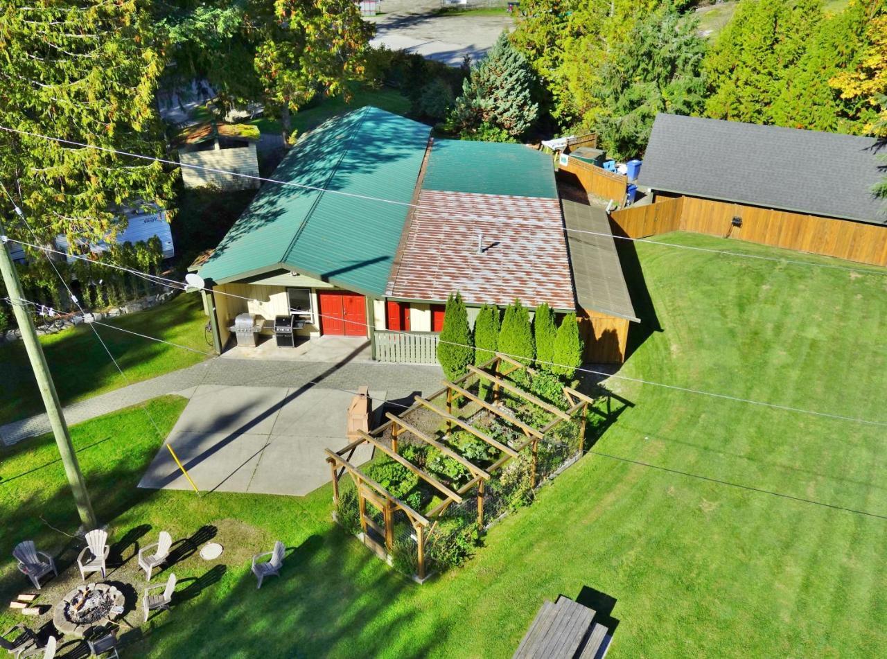Pender Harbour Resort&Marina Garden Bay Exterior foto