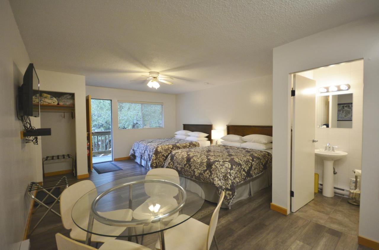Pender Harbour Resort&Marina Garden Bay Exterior foto